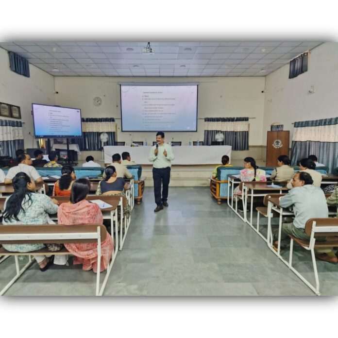 वन वृत्त के अधिकारियों को मिला व्यावसायिक प्रशिक्षण कार्यशैली में सुधार के लिए विशेष निर्देश