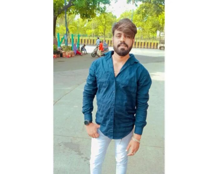 छेड़छाड़ का विरोध करने पर ठाकुर ने छात्र को जान से मारने की दी धमकी कहे जातिसूचक शब्द करवाई झूठी एफआईआर