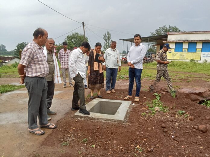 Collector Shri Suryavanshi did a surprise inspection of the tap water scheme in Banspani
