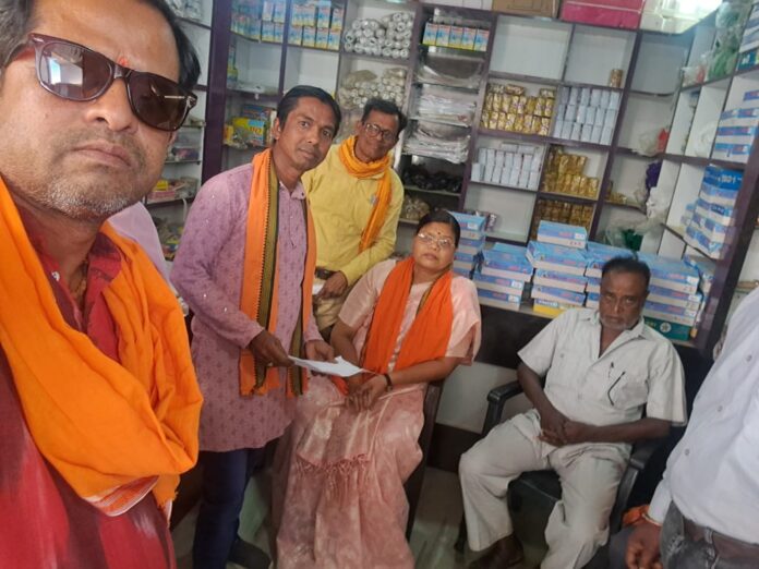 ग्रामीणों ने विधायक घोड़ाडोंगरी को सौंपा ज्ञापन, नए सहायक सचिव को नियुक्त करने की लगाई गुहार