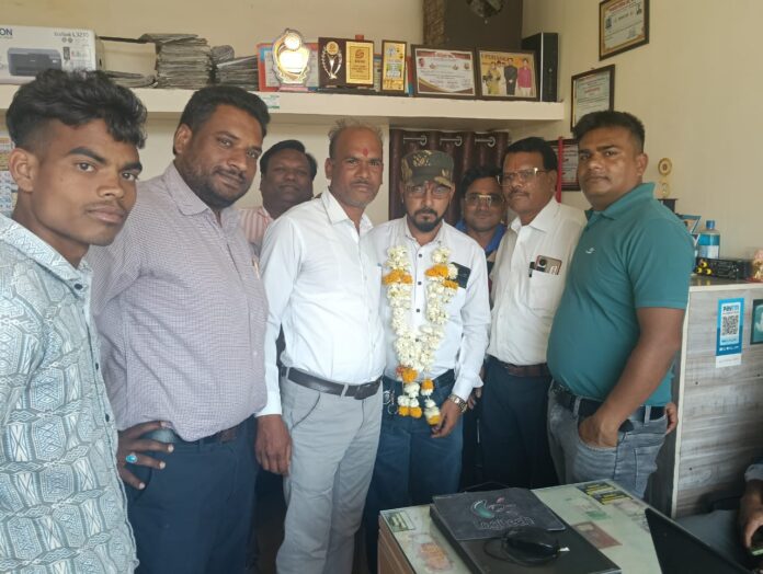 मीडिया संगठन ने श्रमजीवी पत्रकार संघ के नव नियुक्त जिला अध्यक्ष मनोज सोनी का किया सम्मान